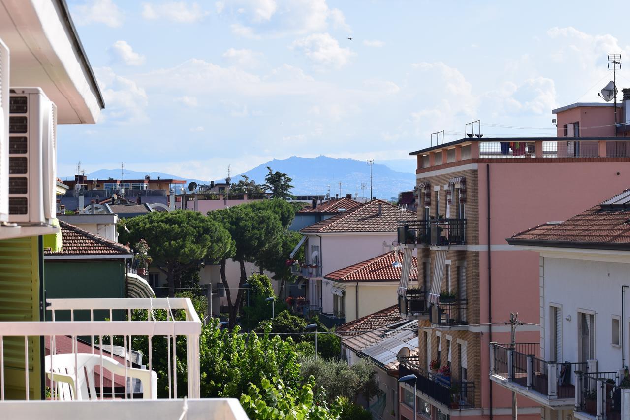 Hotel Ottavia Rimini Buitenkant foto